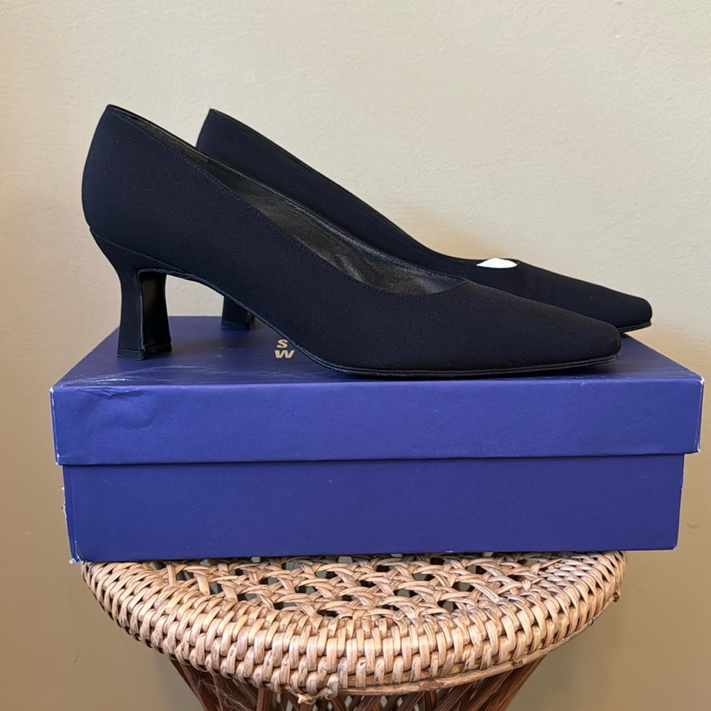 Vintage stewart Weitzman black peau pumps ￼